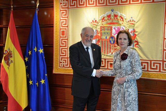 Visita institucional al TC de la Presidenta del Tribunal Europeo de Derechos Humanos